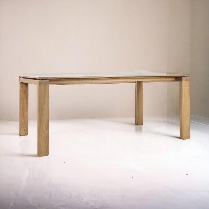 Kubus Dining Table